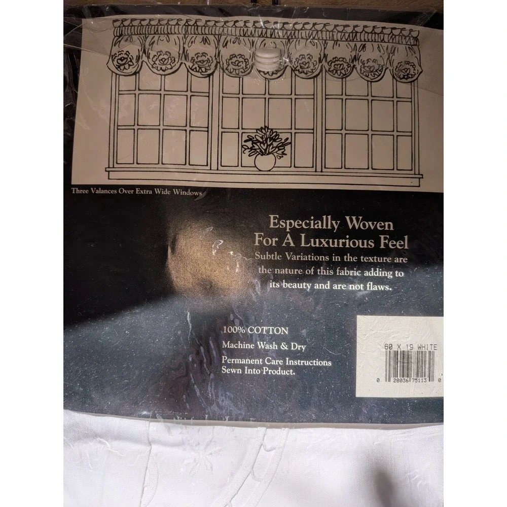 Vintage 90's Cottagecore cotton Eyelet Floral Vintage Valances New NOS 60x19